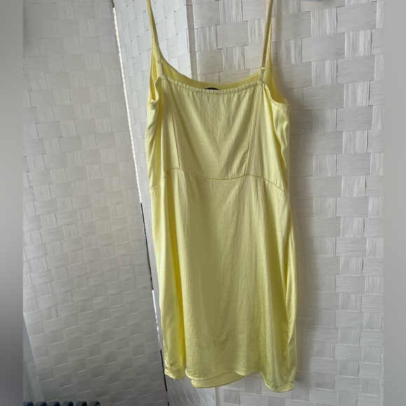 ZARA Yellow Dress, Large,‎ fits like a Medium - Picture 2 of 7